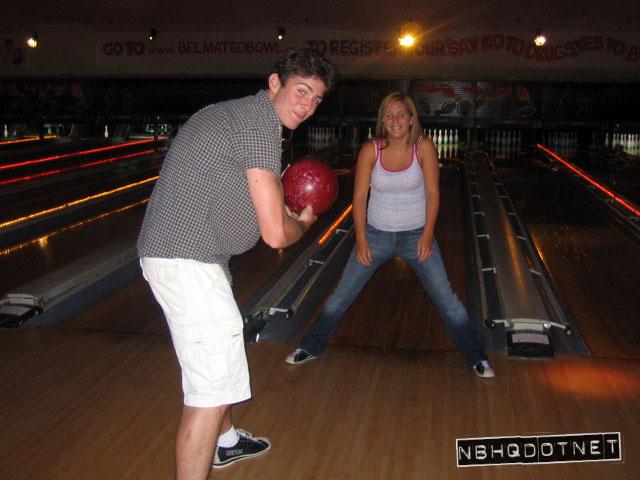 bowling_mebowlthroughthelegs.jpg